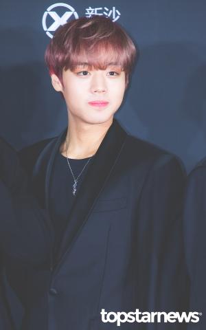 [HD포토] 워너원(Wanna One) 박지훈, ‘반짝이는 큰 눈망울’ (2018KPMA한국대중음악시상식)