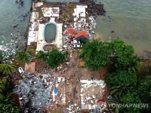 인도네시아, 석달 만에 또 쓰나미…사망자 최소 220여명·부상자 800명넘어