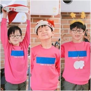 ‘슈퍼맨이 돌아왔다’ 출신 송일국 아들 삼둥이, 대한-민국-만세 근황 보니?…‘야무지게 김장하는 모습’