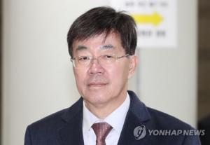 법무부, 이영렬 前 지검장 면직 처분 취소 판결에 항소 포기…1년 6개월 만에 복귀