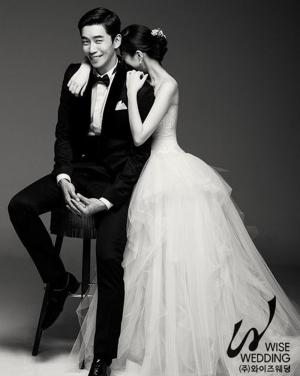 SBS드라마 ‘황후의 품격’ 신성록, 아내와 함께 찍은 달달한 결혼 웨딩 화보…‘결혼 날짜는?’