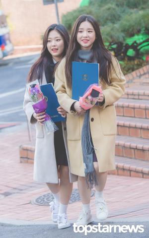 [HD포토] 이달의 소녀(LOONA) 현진-희진, ‘졸업식 왔어요~’ (졸업식)