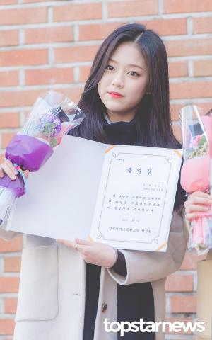 [HD포토] 이달의 소녀(LOONA) 현진, ‘저 오늘 졸업해요’ (졸업식)