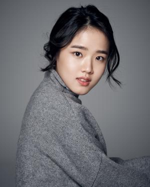 김향기, ‘열여덟의 순간’으로 안방극장 컴백… ‘감성 청춘물’