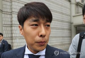 김동성, ‘친모 살인 청부’ 여교사와 내연 관계?…“수억원대 명품 선물 받아”