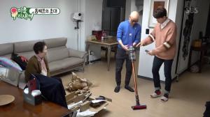 ‘미운우리새끼’(미우새) 박수홍, 홍석천에 집들이 선물한 최신 전자제품은? ‘다이슨 싸이클론 무선 청소기’
