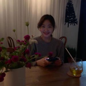 ‘도깨비’ 김고은, 더 예뻐진 은탁이의 최근 모습…“오랜만에”