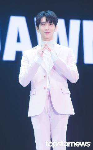 [HD포토] 세븐틴(Seventeen) 조슈아, ‘잘생김으로 무장한 홍슈아’