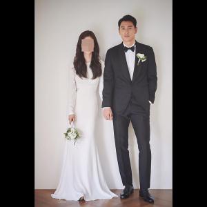 축구선수 지동원, 미모의 아내와 함께한 결혼식 사진 ‘화제’…‘선남선녀 커플’