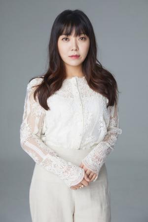 하지영, 연극 ‘가족입니다’ 여주인공 출연 확정