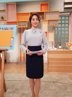 조우종 아내 정다은 아나운서, ‘무엇이든 물어보세요’ MC 인증샷 “잡학박사 되는 중”