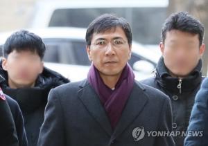 ‘비서 성폭력 혐의’ 안희정, 1일 항소심 선고…검찰 ‘1심과 같이 4형 구형’