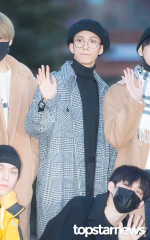 [HD포토] 세븐틴(Seventeen) 도겸, ‘패셔니스타’ (뮤직뱅크)