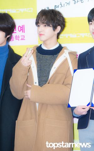 [HD포토] 골든 차일드(Golden Child) 봉재현, ‘봉블리는 사랑입니다’ (제 8회 한림연예예술고등학교 졸업식)