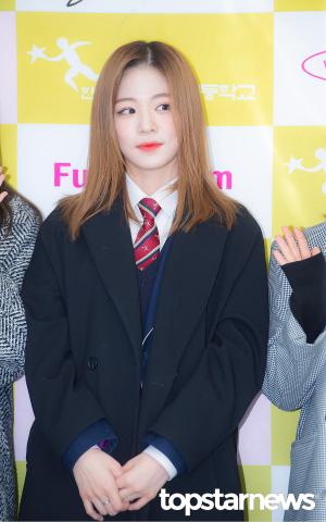 [HD포토] 프로미스나인(fromis_9) 이채영, ‘오늘 졸업이라니!’ (제 8회 한림연예예술고등학교 졸업식)