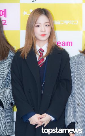 [HD포토] 프로미스나인(fromis_9) 이채영, ‘교복 입은 인형’ (제 8회 한림연예예술고등학교 졸업식)