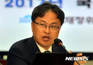 ‘성추행 혐의’ 김정우 의원, 맞고소 의사 밝혀…“1247회의 일방적 연락 받아”