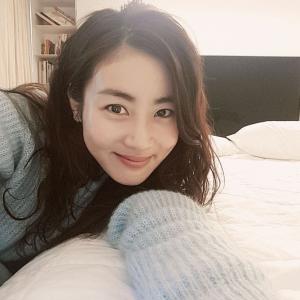 강소라, 청초한 분위기 뽐낸 일상