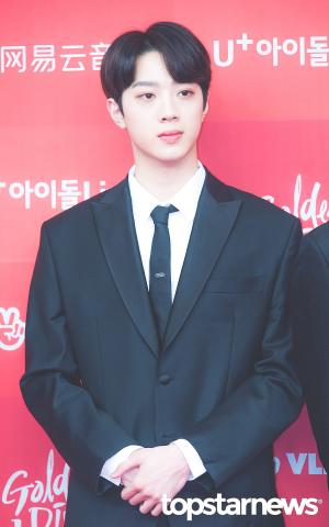 라이관린, 공식 팬카페-V LIVE 채널 오픈 소식에 실검 등장…“뜨거운 화제성”