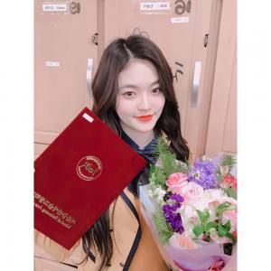 다이아(DIA) 솜이, 고등학교 졸업 소감 전해…“성장한 모습보여드리겠습니다”