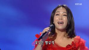 ‘가요무대’ 박혜신, 이미자의 ‘동백 아가씨’ 간드러진 열창…‘트로트계 이효리’ 그녀의 나이는?