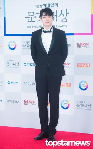 [HD포토] 문시온, ‘머리부터 발끝까지 멋짐’ (이데일리 문화대상)