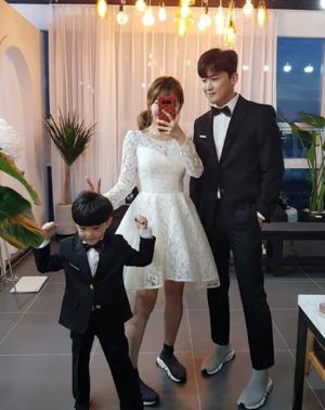 최현준♥신소이, 봄 단장 아들 윤우와 찍은 가족사진…둘째 계획은?