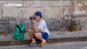 ‘트래블러’ 류준열, 쿠바 여행서 영어실력에 이은 ‘카메라까지 눈길’…어느 제품인지 관심 ↑