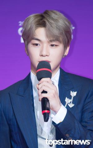 강다니엘, 소속사와 전속계약해지?…팬들 “팬카페 방치, 제대로 된 지원 없었다”