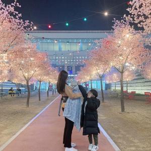 ‘최민환 ♥’ 율희, 아들 재율·남동생과 평화로운 일상…“천사들”