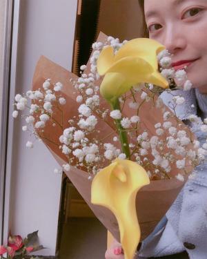 전소민, 꽃보다 아름다운 미모로 근황 전해…‘런닝맨’의 큐피트