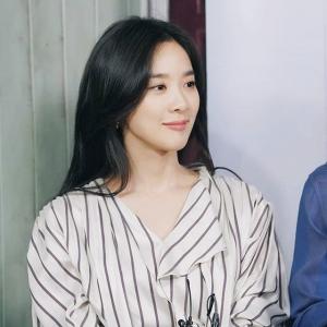 ‘이기우♥’ 이청아, ‘다시, 봄’ 인터뷰 중인 모습 “봄이 오고 있어요”