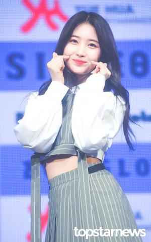 [HD포토] 에버글로우(EVERGLOW) 시현, ‘러블리한 하트 뿅뿅’ (봉봉쇼콜라)