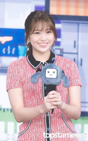 [HD포토] 아이즈원(IZ*ONE) 안유진, ‘귀염뽀짝 눈웃음’ (마이 리틀 텔레비전 V2)