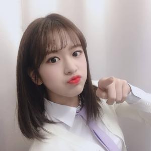 아이즈원(IZ*ONE) 안유진, 우월한 미모 드러낸 일상…‘귀여움 폭발’