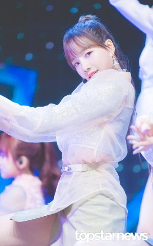 [HD포토] 아이즈원(IZ*ONE) 조유리, ‘위즈원 심쿵하는 아이컨택’ (비올레타)