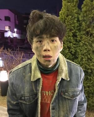 ‘으라차차 와이키키 시즌2’ 김선호, 얼굴에 검은칠을 해도 ‘훈훈 그 자체’
