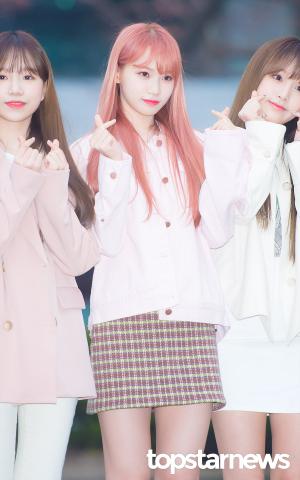 [HD포토] 아이즈원(IZ*ONE) 김채원, ‘상큼한 손하트’ (뮤직뱅크)