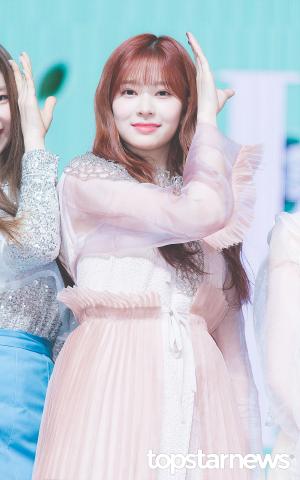 [HD포토] 아이즈원(IZ*ONE) 김민주, ‘부러움 사는 미모’ (비올레타)