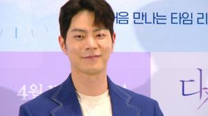 [4K영상] ‘다시, 봄’ 홍종현(Hong Jong Hyun), 유도 장면을 위해 열심히 했어요(190408)