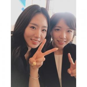 ‘가수 강남♥’ 이상화, 스피드스케이팅 고다이라 선수와 함께 한일 우정상 수상 “우리 오늘 상 받았어요”