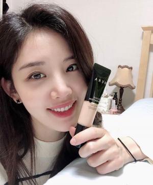 ‘김승혁♥’ 발레리나 이주리, 화장품보다 작은 얼굴 눈길…‘아름다운 미소까지’