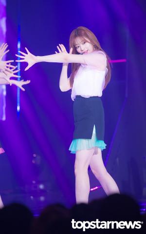 [HD포토] 아이즈원(IZ*ONE) 김민주, ‘물오른 청순美’ (더쇼)