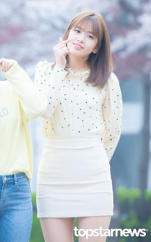 [HD포토] 아이즈원(IZ*ONE) 안유진, ‘하트 받아가세요~’ (뮤직뱅크)