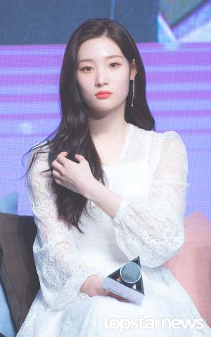 [HD포토] 다이아(DIA) 정채연, ‘설레는 눈맞춤’ (첫사랑은처음이라서)