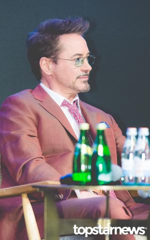 [HD포토] 로버트 다우니 주니어(Robert Downey Jr.), ‘톱스타의 옆모습’ (어벤져스: 엔드게임 아시아 프레스 컨퍼런스)