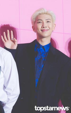 [HD포토] 방탄소년단(BTS) RM, ‘아미 향한 반짝이는 눈빛’ (PERSONA)