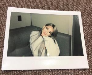 2NE1 씨엘(CL), 인스타 속 일상에 눈길…‘완벽 브이라인 자랑’