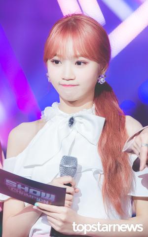 [HD포토] 아이즈원(IZ*ONE) 김채원, ‘호두 많이 만들어 본 솜씨’ (쇼챔피언)