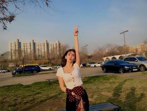 아이오아이(I.O.I) 출신 전소미, 5월 솔로 데뷔 앞두고 공개한 일상…‘귀염뽀짝 브이’